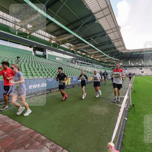 13.09.2026 - 21. swb-Marathon Bremen Michael Burmester http://msf.ph/oto/10321679 13.09.2026 13:22:04 Laufen im Stadion 128, 160, 211, 258, 343, 351, 423, 441, 571, 601, 620, 782, 851, 1060, 1094, 1157, 1158, 1177, 1259, 1316, 1344, 1417, 1439, 1518, 1657, 1669, 1676, 1691, 1729, 1808, 1846, 1883, 2139, 2201, 2258, 2278, 2290, 2394, 2395, 2414, 2437, 2504, 2519, 2551, 2588, 2619, 2632, 2652, 2660, 2685, 2711, 2736, 2793, 2828, 2954, 2964, 2995, 3004, 3010, 3022, 3034, 3070, 3074, 3102, 3144, 3225, 3351, 3530, 3682, 3784, 4020, 4406, 4407, 4431, 4584, 1506 meine-sportfotos.de