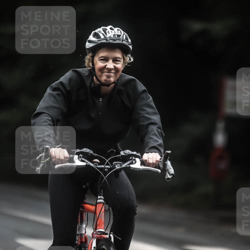 13.09.2026 - Stadtparktriathlon H.Heesch http://msf.ph/oto/10321688 13.09.2026 13:07:18 Radfahren 1115, 1203, 1219, 1383 meine-sportfotos.de