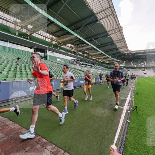 13.09.2026 - 21. swb-Marathon Bremen Michael Burmester http://msf.ph/oto/10321710 13.09.2026 13:22:09 Laufen im Stadion 128, 160, 211, 258, 343, 351, 423, 441, 571, 601, 620, 782, 851, 1060, 1094, 1157, 1158, 1177, 1259, 1316, 1344, 1417, 1439, 1518, 1657, 1669, 1676, 1691, 1729, 1808, 1846, 1883, 2139, 2201, 2213, 2258, 2278, 2290, 2414, 2504, 2551, 2619, 2632, 2652, 2660, 2685, 2711, 2736, 2828, 2954, 2964, 2995, 3004, 3010, 3022, 3034, 3070, 3074, 3144, 3225, 3351, 3530, 3682, 3784, 4020, 4054, 4406, 4407, 4431, 4584, 1506 meine-sportfotos.de