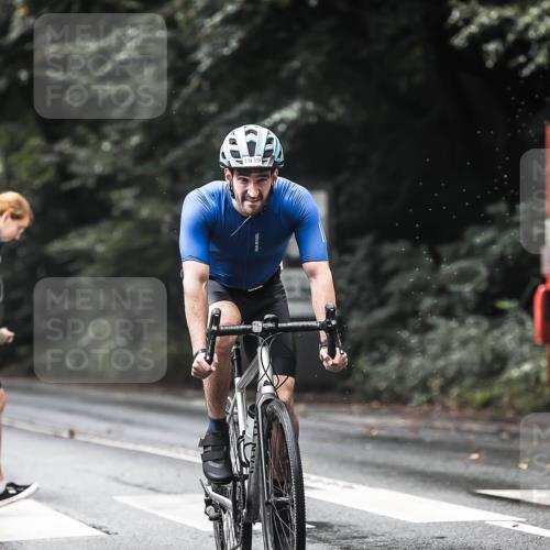 13.09.2026 - Stadtparktriathlon H.Heesch http://msf.ph/oto/10321722 13.09.2026 11:58:22 Radfahren 738, 853, 922, 974, 1049 meine-sportfotos.de