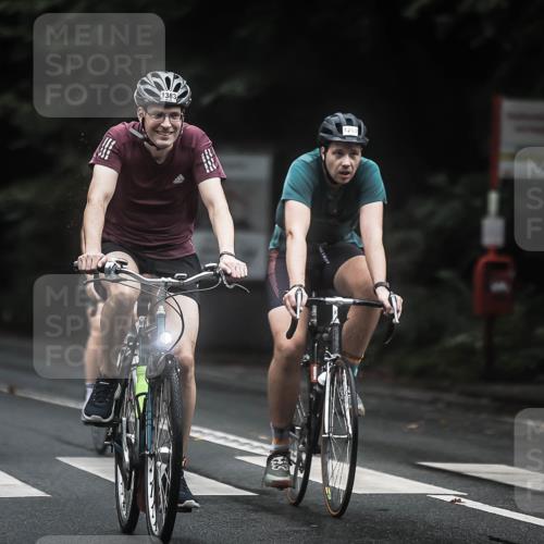 13.09.2026 - Stadtparktriathlon H.Heesch http://msf.ph/oto/10321723 13.09.2026 13:07:21 Radfahren 1115, 1203, 1219, 1247, 1252, 1267, 1302, 1383 meine-sportfotos.de