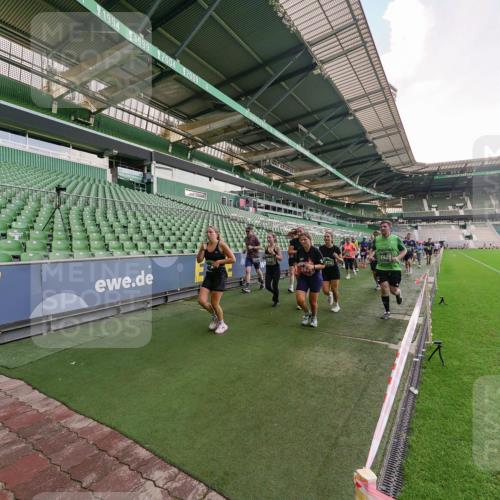 13.09.2026 - 21. swb-Marathon Bremen Michael Burmester http://msf.ph/oto/10321727 13.09.2026 13:22:12 Laufen im Stadion 128, 160, 211, 258, 343, 351, 423, 441, 571, 601, 620, 782, 851, 1060, 1094, 1157, 1158, 1177, 1178, 1259, 1316, 1344, 1417, 1518, 1657, 1669, 1676, 1691, 1729, 1788, 1808, 1846, 1883, 2139, 2201, 2213, 2258, 2290, 2414, 2504, 2526, 2551, 2619, 2632, 2652, 2660, 2685, 2711, 2736, 2828, 2954, 2964, 2995, 3004, 3010, 3022, 3034, 3070, 3074, 3144, 3225, 3351, 3530, 3682, 3784, 4020, 4054, 4406, 4407, 4431, 4584, 1506 meine-sportfotos.de