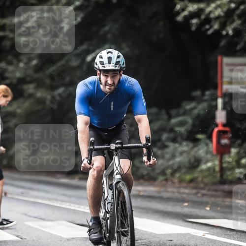 13.09.2026 - Stadtparktriathlon H.Heesch http://msf.ph/oto/10321730 13.09.2026 11:58:22 Radfahren 738, 853, 922, 974, 1049 meine-sportfotos.de