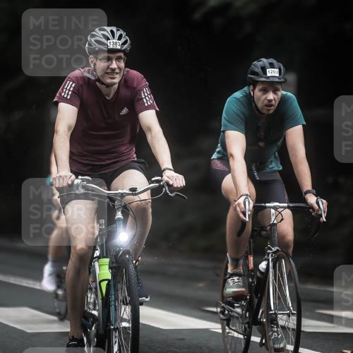 13.09.2026 - Stadtparktriathlon H.Heesch http://msf.ph/oto/10321741 13.09.2026 13:07:21 Radfahren 1115, 1203, 1219, 1247, 1252, 1267, 1302, 1383 meine-sportfotos.de