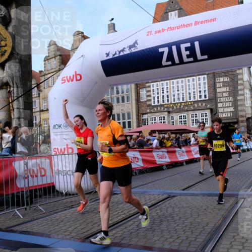 13.09.2026 - 21. swb-Marathon Bremen Tim E. http://msf.ph/oto/10321743 13.09.2026 10:59:08 Ziel 10254, 10383, 10485, 10787, 10794, 10832, 10843, 10948, 11034, 11228, 11267, 11278, 11488, 11743, 12130, 12131, 12176, 12271, 12414 meine-sportfotos.de