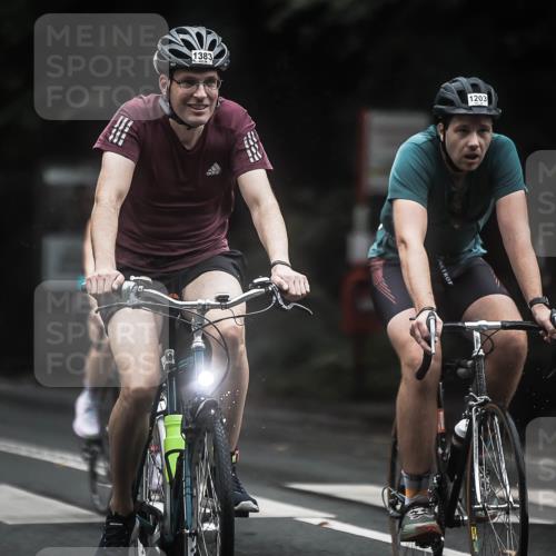 13.09.2026 - Stadtparktriathlon H.Heesch http://msf.ph/oto/10321747 13.09.2026 13:07:22 Radfahren 1115, 1203, 1219, 1247, 1252, 1267, 1302, 1383 meine-sportfotos.de