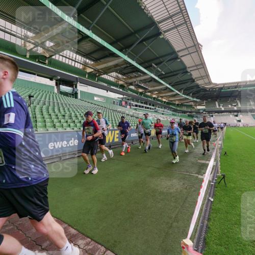 13.09.2026 - 21. swb-Marathon Bremen Michael Burmester http://msf.ph/oto/10321777 13.09.2026 13:22:17 Laufen im Stadion 128, 160, 211, 258, 343, 351, 423, 441, 571, 601, 620, 782, 851, 892, 1060, 1094, 1157, 1158, 1177, 1178, 1259, 1316, 1344, 1417, 1518, 1657, 1669, 1676, 1691, 1729, 1746, 1788, 1808, 1883, 2201, 2213, 2258, 2290, 2414, 2433, 2475, 2504, 2526, 2551, 2619, 2632, 2652, 2660, 2685, 2711, 2736, 2828, 2954, 2964, 2995, 3010, 3022, 3034, 3070, 3074, 3144, 3225, 3347, 3351, 3505, 3530, 3682, 3784, 4020, 4054, 4406, 4407, 4431, 4584, 1506 meine-sportfotos.de