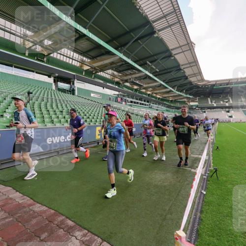 13.09.2026 - 21. swb-Marathon Bremen Michael Burmester http://msf.ph/oto/10321796 13.09.2026 13:22:19 Laufen im Stadion 128, 160, 211, 258, 343, 351, 423, 441, 571, 601, 609, 620, 782, 851, 892, 1060, 1094, 1157, 1158, 1177, 1178, 1259, 1316, 1344, 1417, 1518, 1657, 1669, 1676, 1691, 1729, 1746, 1788, 1808, 1883, 2201, 2213, 2258, 2290, 2414, 2433, 2475, 2504, 2526, 2551, 2619, 2632, 2652, 2660, 2685, 2711, 2736, 2828, 2954, 2964, 2995, 3010, 3022, 3034, 3070, 3074, 3144, 3225, 3252, 3347, 3351, 3505, 3530, 3682, 3784, 4020, 4054, 4231, 4406, 4407, 4431, 4584, 1506 meine-sportfotos.de
