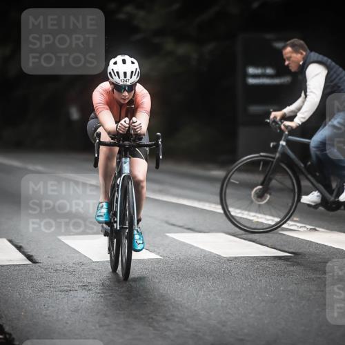 13.09.2026 - Stadtparktriathlon H.Heesch http://msf.ph/oto/10321800 13.09.2026 13:07:27 Radfahren 1203, 1219, 1233, 1247, 1252, 1267, 1302, 1383 meine-sportfotos.de