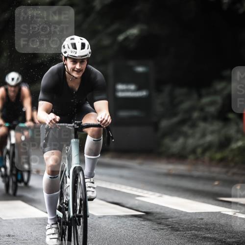 13.09.2026 - Stadtparktriathlon H.Heesch http://msf.ph/oto/10321812 13.09.2026 11:58:31 Radfahren 802, 877, 951, 970, 974, 1037, 1051 meine-sportfotos.de