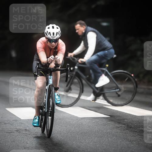 13.09.2026 - Stadtparktriathlon H.Heesch http://msf.ph/oto/10321815 13.09.2026 13:07:27 Radfahren 1203, 1219, 1233, 1247, 1252, 1267, 1302, 1383 meine-sportfotos.de