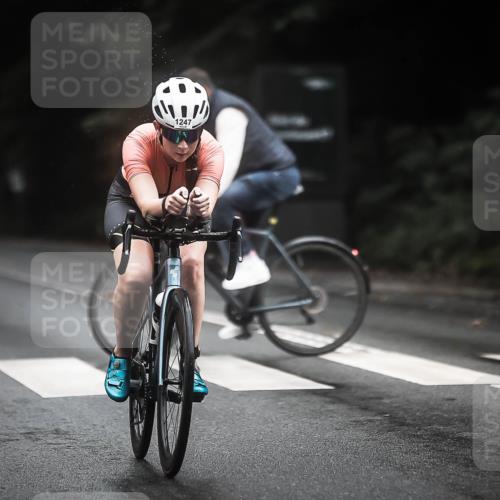 13.09.2026 - Stadtparktriathlon H.Heesch http://msf.ph/oto/10321821 13.09.2026 13:07:27 Radfahren 1203, 1219, 1233, 1247, 1252, 1267, 1302, 1383 meine-sportfotos.de