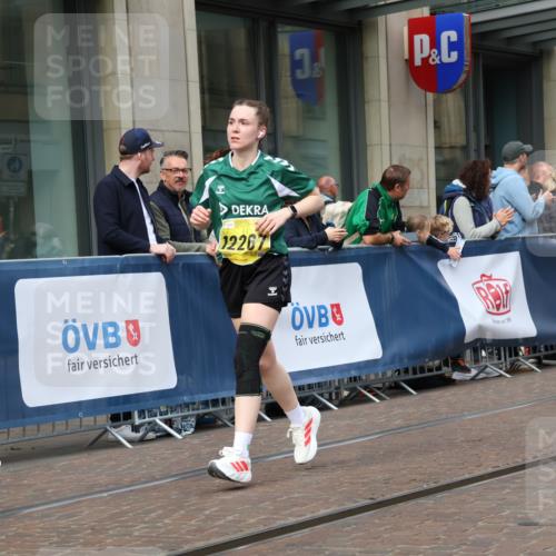 13.09.2026 - 21. swb-Marathon Bremen Strokosch-Dieckow http://msf.ph/oto/10321830 13.09.2026 10:59:13 Ziel 10147, 10377, 10745, 10922, 10928, 10929, 11151, 11207, 11419, 11500, 11501, 11519, 11594, 11873, 12267, 12295, 12481, 12527, 12537, 10383, 10415, 10427, 10477, 10492, 10668, 10787, 10843, 11034, 11086, 11125, 11267, 11278, 11301, 11302, 11500, 11602, 11913, 12015, 12118, 12127, 12130, 12131, 12200, 12271, 12297, 12414, 12541 meine-sportfotos.de