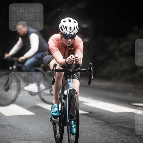 13.09.2026 - Stadtparktriathlon H.Heesch http://msf.ph/oto/10321832 13.09.2026 13:07:27 Radfahren 1203, 1219, 1233, 1247, 1252, 1267, 1302, 1383 meine-sportfotos.de