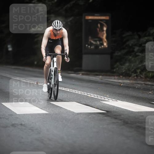 13.09.2026 - Stadtparktriathlon H.Heesch http://msf.ph/oto/10321837 13.09.2026 13:07:30 Radfahren 1233, 1247, 1252, 1267, 1302, 1379 meine-sportfotos.de