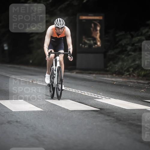 13.09.2026 - Stadtparktriathlon H.Heesch http://msf.ph/oto/10321840 13.09.2026 13:07:30 Radfahren 1233, 1247, 1252, 1267, 1302, 1379 meine-sportfotos.de