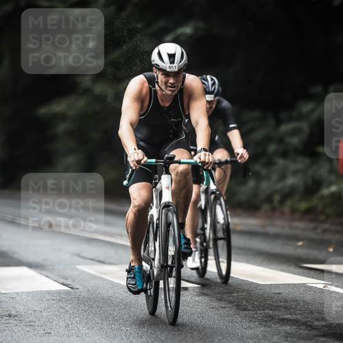 13.09.2026 - Stadtparktriathlon H.Heesch http://msf.ph/oto/10321842 13.09.2026 11:58:32 Radfahren 802, 877, 888, 951, 970, 974, 1037, 1051 meine-sportfotos.de