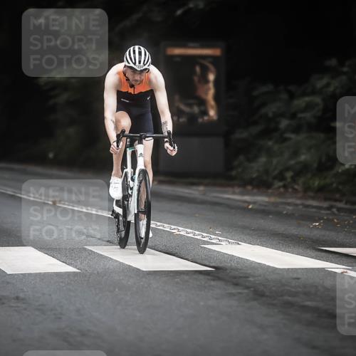 13.09.2026 - Stadtparktriathlon H.Heesch http://msf.ph/oto/10321847 13.09.2026 13:07:31 Radfahren 1233, 1247, 1252, 1267, 1302, 1379 meine-sportfotos.de