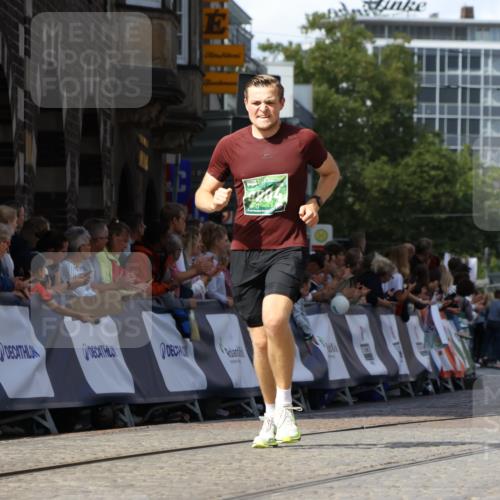13.09.2026 - 21. swb-Marathon Bremen Strokosch-Dieckow http://msf.ph/oto/10321855 13.09.2026 13:09:12 Ziel 1925, 3110, 3330, 4033, 4384, 5377, 5517, 5636, 5696, 6906, 7262, 8555, 9240, 9411, 9702, 9867, 9906, 9911, 1034, 1241, 3197, 4895, 5111, 8759, 9789, 9866, 9904 meine-sportfotos.de