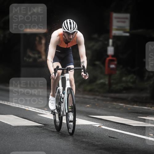 13.09.2026 - Stadtparktriathlon H.Heesch http://msf.ph/oto/10321859 13.09.2026 13:07:31 Radfahren 1233, 1247, 1252, 1267, 1302, 1379 meine-sportfotos.de