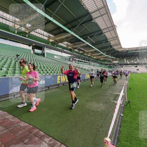 13.09.2026 - 21. swb-Marathon Bremen Michael Burmester http://msf.ph/oto/10321870 13.09.2026 13:22:26 Laufen im Stadion 128, 160, 211, 258, 343, 351, 423, 441, 571, 601, 609, 620, 708, 782, 851, 892, 1060, 1094, 1157, 1158, 1177, 1178, 1259, 1316, 1331, 1344, 1417, 1518, 1657, 1669, 1676, 1691, 1729, 1746, 1788, 1808, 1883, 2213, 2290, 2414, 2433, 2475, 2504, 2526, 2551, 2619, 2632, 2652, 2660, 2685, 2711, 2736, 2828, 2954, 2964, 2995, 3010, 3022, 3034, 3144, 3225, 3252, 3347, 3351, 3505, 3530, 3559, 3682, 3727, 3784, 4020, 4054, 4231, 4406, 4407, 4431, 4467, 4584, 1506 meine-sportfotos.de