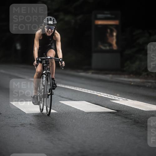 13.09.2026 - Stadtparktriathlon H.Heesch http://msf.ph/oto/10321893 13.09.2026 13:07:36 Radfahren 1233, 1264, 1341, 1379 meine-sportfotos.de