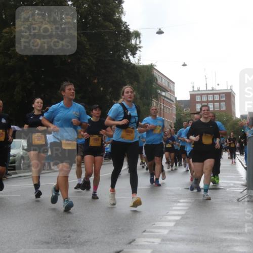 13.09.2026 - Kiel Lauf Markus Tischler http://msf.ph/oto/10321910 13.09.2026 10:55:59 Fleethörn 3325, 3326, 1858, 9809 meine-sportfotos.de