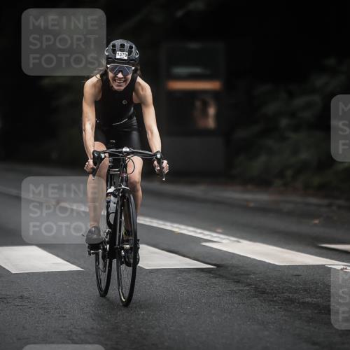 13.09.2026 - Stadtparktriathlon H.Heesch http://msf.ph/oto/10321912 13.09.2026 13:07:36 Radfahren 1233, 1264, 1341, 1379 meine-sportfotos.de