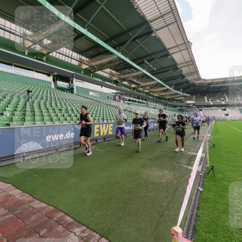 13.09.2026 - 21. swb-Marathon Bremen Michael Burmester http://msf.ph/oto/10321923 13.09.2026 13:22:32 Laufen im Stadion 128, 160, 211, 258, 343, 351, 423, 441, 533, 571, 601, 609, 708, 782, 851, 892, 1060, 1094, 1157, 1158, 1177, 1178, 1259, 1316, 1331, 1344, 1417, 1518, 1657, 1669, 1676, 1691, 1729, 1746, 1788, 1883, 2213, 2290, 2433, 2475, 2504, 2526, 2551, 2619, 2632, 2652, 2660, 2685, 2711, 2828, 2954, 2964, 2995, 3022, 3034, 3144, 3225, 3252, 3347, 3351, 3423, 3505, 3530, 3559, 3682, 3727, 3784, 4020, 4054, 4231, 4406, 4407, 4431, 4467, 4584, 1506 meine-sportfotos.de