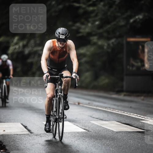 13.09.2026 - Stadtparktriathlon H.Heesch http://msf.ph/oto/10321945 13.09.2026 11:58:37 Radfahren 802, 877, 888, 894, 951, 970, 1051 meine-sportfotos.de
