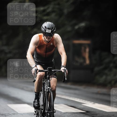 13.09.2026 - Stadtparktriathlon H.Heesch http://msf.ph/oto/10321968 13.09.2026 11:58:38 Radfahren 802, 864, 877, 888, 894, 951, 1051 meine-sportfotos.de