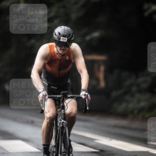 13.09.2026 - Stadtparktriathlon H.Heesch http://msf.ph/oto/10321973 13.09.2026 11:58:38 Radfahren 802, 864, 877, 888, 894, 951, 1051 meine-sportfotos.de