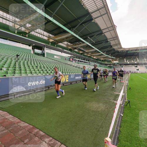 13.09.2026 - 21. swb-Marathon Bremen Michael Burmester http://msf.ph/oto/10321982 13.09.2026 13:22:39 Laufen im Stadion 128, 160, 211, 258, 343, 351, 423, 441, 533, 571, 601, 609, 708, 782, 851, 892, 1060, 1094, 1157, 1177, 1178, 1259, 1316, 1331, 1344, 1417, 1518, 1657, 1669, 1691, 1729, 1746, 1788, 1883, 2213, 2290, 2433, 2475, 2504, 2526, 2551, 2619, 2632, 2652, 2660, 2685, 2711, 2828, 2954, 2964, 2995, 3022, 3034, 3144, 3225, 3252, 3347, 3351, 3423, 3447, 3505, 3530, 3559, 3682, 3727, 3784, 3819, 4020, 4054, 4231, 4406, 4407, 4431, 4466, 4467, 4584, 1506 meine-sportfotos.de