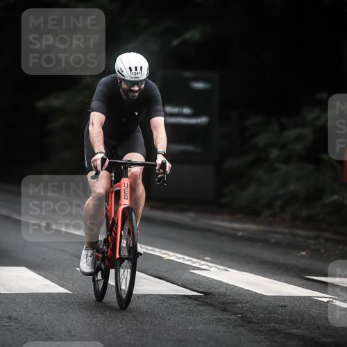 13.09.2026 - Stadtparktriathlon H.Heesch http://msf.ph/oto/10321985 13.09.2026 13:07:40 Radfahren 1194, 1264, 1292, 1310, 1341, 1379, 1423 meine-sportfotos.de