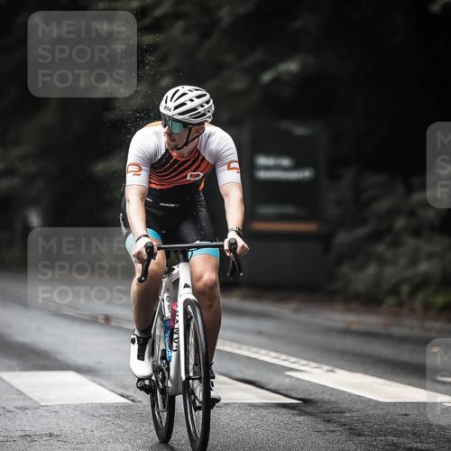 13.09.2026 - Stadtparktriathlon H.Heesch http://msf.ph/oto/10322015 13.09.2026 11:58:40 Radfahren 864, 877, 888, 894 meine-sportfotos.de