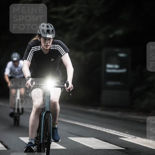 13.09.2026 - Stadtparktriathlon H.Heesch http://msf.ph/oto/10322018 13.09.2026 13:07:42 Radfahren 1194, 1249, 1264, 1292, 1310, 1341, 1379, 1423 meine-sportfotos.de