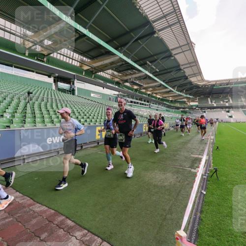 13.09.2026 - 21. swb-Marathon Bremen Michael Burmester http://msf.ph/oto/10322026 13.09.2026 13:22:44 Laufen im Stadion 128, 160, 211, 258, 343, 351, 423, 441, 533, 571, 601, 609, 708, 851, 892, 1060, 1094, 1157, 1177, 1178, 1259, 1331, 1344, 1417, 1518, 1657, 1669, 1691, 1729, 1746, 1788, 1883, 2213, 2290, 2433, 2475, 2504, 2526, 2551, 2619, 2632, 2652, 2660, 2685, 2711, 2828, 2954, 2964, 2995, 3022, 3034, 3225, 3252, 3347, 3351, 3423, 3447, 3505, 3530, 3559, 3682, 3727, 3770, 3784, 3819, 4020, 4054, 4231, 4406, 4407, 4431, 4466, 4467, 4584, 1506 meine-sportfotos.de