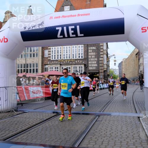 13.09.2026 - 21. swb-Marathon Bremen Tim E. http://msf.ph/oto/10322032 13.09.2026 10:59:15 Ziel 10254, 10383, 10415, 10427, 10477, 10485, 10787, 10794, 10832, 10843, 10948, 11034, 11267, 11278, 11602, 11913, 12015, 12127, 12130, 12131, 12176, 12271, 12297, 12414 meine-sportfotos.de