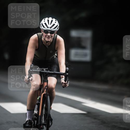 13.09.2026 - Stadtparktriathlon H.Heesch http://msf.ph/oto/10322077 13.09.2026 13:07:46 Radfahren 1194, 1221, 1249, 1264, 1292, 1310, 1341, 1423, 1428 meine-sportfotos.de