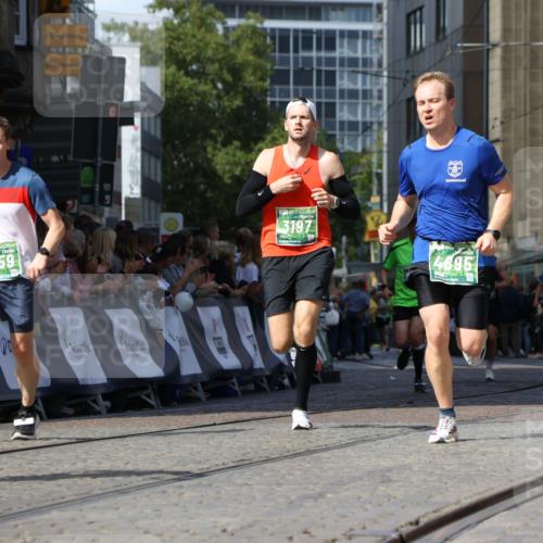 13.09.2026 - 21. swb-Marathon Bremen Strokosch-Dieckow http://msf.ph/oto/10322085 13.09.2026 13:09:17 Ziel 1925, 2287, 3110, 3330, 4384, 5517, 5636, 5696, 6906, 7262, 8120, 9240, 9867, 9906, 9911, 1034, 3197, 4895, 5111, 6652, 8759, 9789, 9866 meine-sportfotos.de