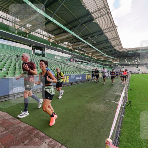 13.09.2026 - 21. swb-Marathon Bremen Michael Burmester http://msf.ph/oto/10322097 13.09.2026 13:22:54 Laufen im Stadion 128, 160, 211, 258, 343, 351, 434, 441, 533, 571, 601, 609, 708, 851, 892, 1060, 1094, 1157, 1178, 1259, 1331, 1344, 1417, 1518, 1657, 1669, 1691, 1729, 1746, 1788, 1883, 2213, 2290, 2433, 2475, 2495, 2504, 2526, 2619, 2632, 2652, 2660, 2685, 2711, 2936, 2964, 2968, 2995, 3022, 3034, 3225, 3252, 3282, 3292, 3347, 3351, 3395, 3423, 3447, 3505, 3530, 3559, 3682, 3727, 3770, 3784, 3819, 4020, 4054, 4231, 4406, 4407, 4431, 4466, 4467, 4584, 1506 meine-sportfotos.de