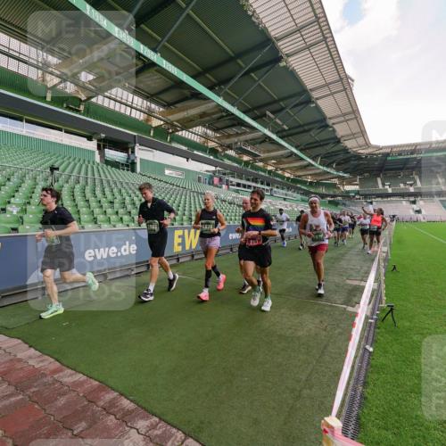 13.09.2026 - 21. swb-Marathon Bremen Michael Burmester http://msf.ph/oto/10322126 13.09.2026 13:22:57 Laufen im Stadion 128, 160, 211, 258, 343, 351, 434, 441, 533, 571, 609, 708, 851, 892, 1060, 1157, 1178, 1259, 1331, 1344, 1417, 1518, 1657, 1669, 1691, 1729, 1746, 1788, 1883, 2213, 2290, 2433, 2445, 2475, 2495, 2504, 2526, 2619, 2632, 2652, 2660, 2685, 2711, 2768, 2936, 2964, 2968, 2995, 3022, 3034, 3225, 3252, 3282, 3292, 3347, 3351, 3395, 3423, 3447, 3505, 3530, 3559, 3682, 3727, 3770, 3784, 3819, 4020, 4054, 4231, 4406, 4407, 4431, 4466, 4467, 4584, 1506 meine-sportfotos.de