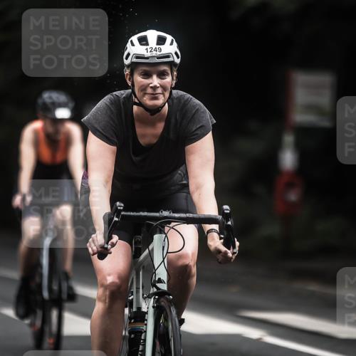 13.09.2026 - Stadtparktriathlon H.Heesch http://msf.ph/oto/10322139 13.09.2026 13:07:49 Radfahren 1194, 1221, 1249, 1292, 1310, 1400, 1423, 1428 meine-sportfotos.de