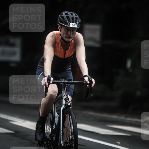 13.09.2026 - Stadtparktriathlon H.Heesch http://msf.ph/oto/10322152 13.09.2026 13:07:50 Radfahren 1194, 1221, 1249, 1292, 1310, 1400, 1423, 1428 meine-sportfotos.de