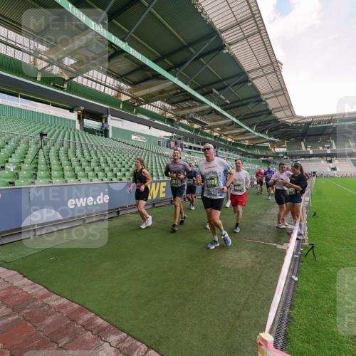 13.09.2026 - 21. swb-Marathon Bremen Michael Burmester http://msf.ph/oto/10322160 13.09.2026 13:23:04 Laufen im Stadion 128, 160, 211, 258, 324, 343, 351, 434, 533, 571, 609, 708, 851, 892, 1157, 1178, 1259, 1331, 1344, 1417, 1597, 1598, 1657, 1669, 1691, 1729, 1746, 1788, 1883, 2213, 2286, 2290, 2433, 2445, 2475, 2495, 2504, 2526, 2619, 2632, 2652, 2660, 2685, 2711, 2768, 2936, 2964, 2968, 2995, 3034, 3225, 3252, 3282, 3288, 3289, 3292, 3347, 3351, 3364, 3395, 3423, 3447, 3505, 3530, 3559, 3682, 3727, 3770, 3784, 3819, 4020, 4054, 4231, 4406, 4407, 4431, 4466, 4467, 4584, 1506 meine-sportfotos.de