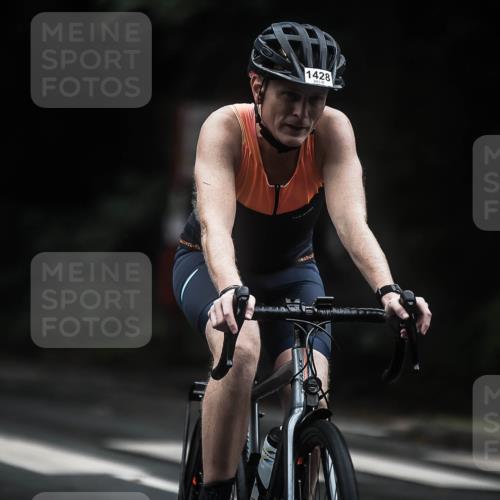 13.09.2026 - Stadtparktriathlon H.Heesch http://msf.ph/oto/10322164 13.09.2026 13:07:50 Radfahren 1194, 1221, 1249, 1292, 1310, 1400, 1423, 1428 meine-sportfotos.de