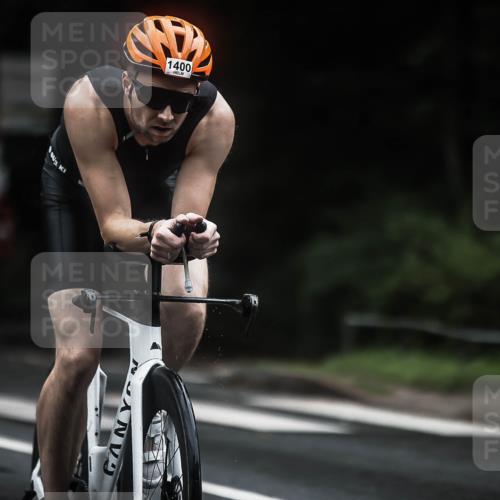 13.09.2026 - Stadtparktriathlon H.Heesch http://msf.ph/oto/10322235 13.09.2026 13:07:56 Radfahren 1221, 1303, 1400, 1418 meine-sportfotos.de