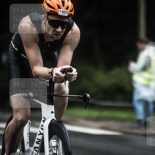 13.09.2026 - Stadtparktriathlon H.Heesch http://msf.ph/oto/10322239 13.09.2026 13:07:56 Radfahren 1221, 1303, 1400, 1418 meine-sportfotos.de