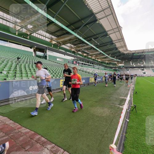 13.09.2026 - 21. swb-Marathon Bremen Michael Burmester http://msf.ph/oto/10322241 13.09.2026 13:23:15 Laufen im Stadion 128, 137, 160, 182, 211, 324, 343, 434, 533, 571, 609, 708, 721, 743, 892, 1157, 1178, 1259, 1273, 1331, 1417, 1597, 1598, 1657, 1669, 1691, 1746, 1788, 1883, 2213, 2286, 2290, 2433, 2445, 2465, 2475, 2495, 2503, 2504, 2526, 2619, 2632, 2660, 2685, 2711, 2768, 2936, 2964, 2968, 3252, 3282, 3288, 3289, 3292, 3347, 3351, 3364, 3395, 3423, 3447, 3505, 3530, 3559, 3682, 3727, 3770, 3784, 3819, 4020, 4054, 4231, 4406, 4407, 4431, 4466, 4467, 4584, 1506 meine-sportfotos.de