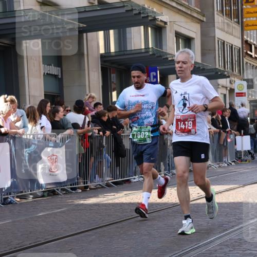 13.09.2026 - 21. swb-Marathon Bremen Strokosch-Dieckow http://msf.ph/oto/10322242 13.09.2026 13:18:31 Ziel 307, 2324, 2948, 3631, 4120, 4413, 4642, 4916, 5277, 5867, 6310, 6787, 7104, 7154, 7163, 7602, 7791, 8540, 8743, 9327, 9833, 13184, 465, 1146, 1419, 2055, 3458, 5307, 5460, 6293, 6294, 6818, 7245, 7491, 7731, 7954, 8404, 8540, 8872, 9019, 9134, 9275, 9609, 10065, 13150 meine-sportfotos.de